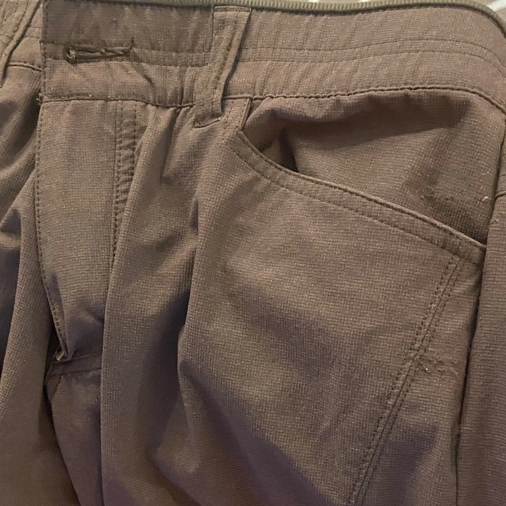 Men's Kuhl Deceptr Pants in Carbon/Dark Grey - Picture 12 of 14